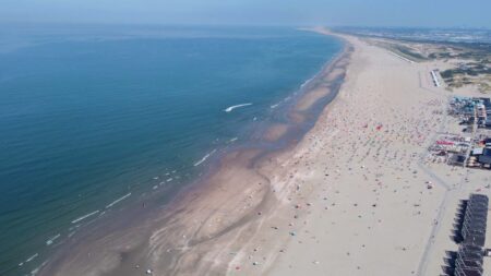 Droneshot strand Hoek van Holland